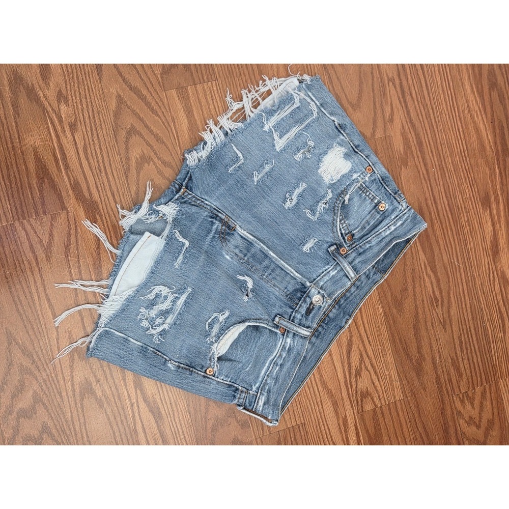 Levis 501 Cut Off Denim Shorts Light‎ Wash Distressed Button Fly Womens 30
